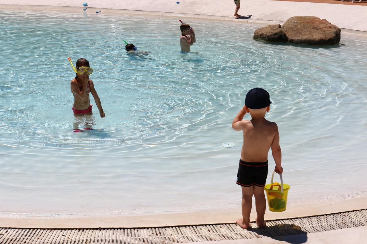 Camping Villaggio L'Ultima Spiaggia Bari Sardo Exterior photo